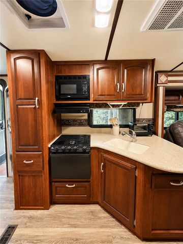 122 Arrington Drive, Fair Play, SC 29643