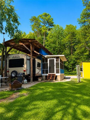 122 Arrington Drive, Fair Play, SC 29643