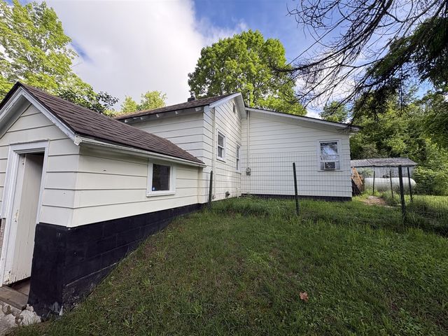 14110 Hicks Lake Drive, Evart, MI 49631