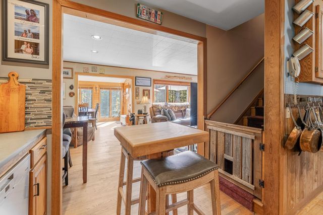 1886 Winhall Hollow Road, Londonderry, VT 05155