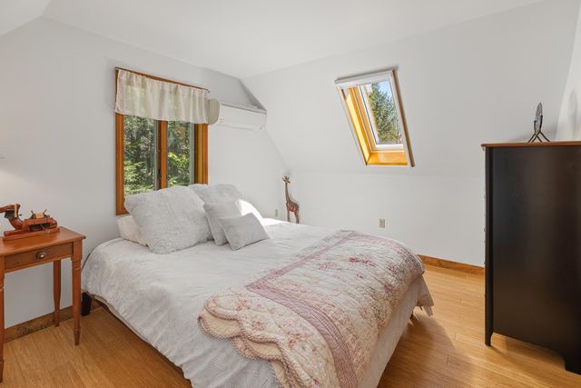 1886 Winhall Hollow Road, Londonderry, VT 05155