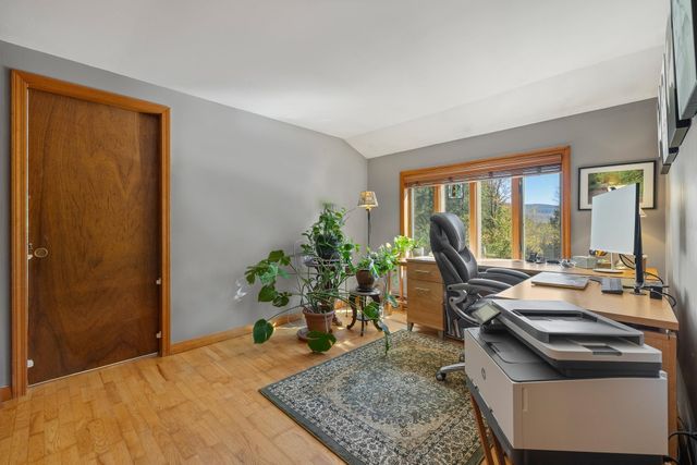 1886 Winhall Hollow Road, Londonderry, VT 05155