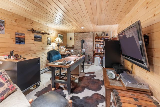 1886 Winhall Hollow Road, Londonderry, VT 05155