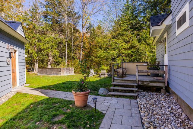 1886 Winhall Hollow Road, Londonderry, VT 05155