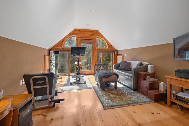 1886 Winhall Hollow Road, Londonderry, VT 05155