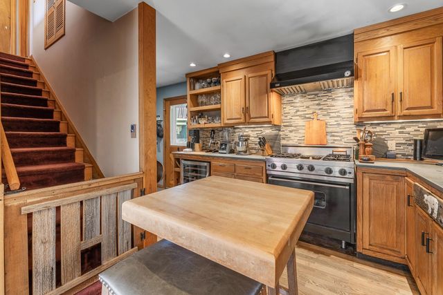 1886 Winhall Hollow Road, Londonderry, VT 05155