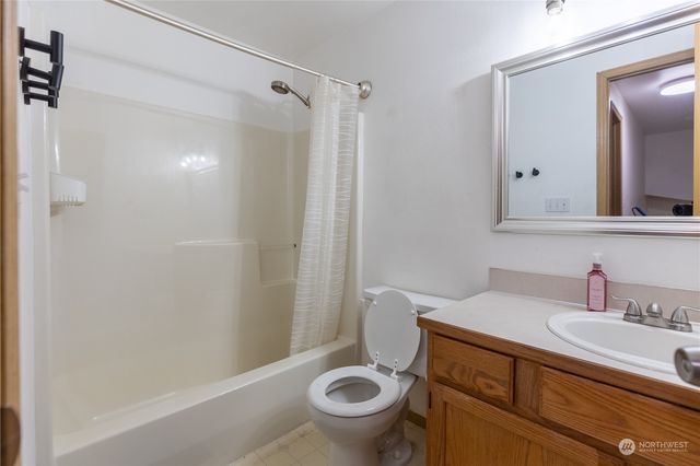 21715 E Terra Lane SE, Yelm, WA 98597