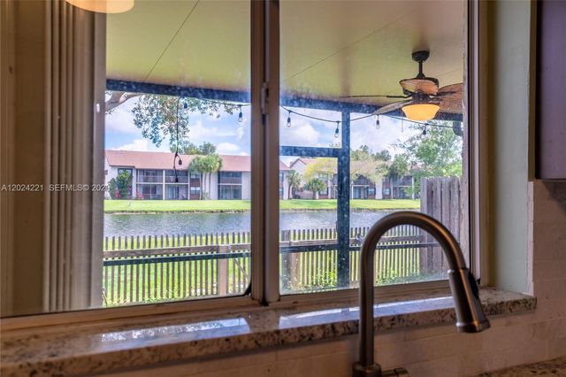 9803 NW 37th Street, Sunrise, FL 33351