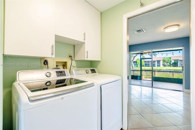 9803 NW 37th Street, Sunrise, FL 33351