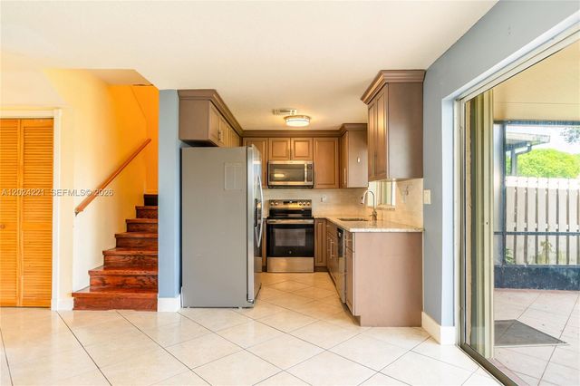 9803 NW 37th Street, Sunrise, FL 33351