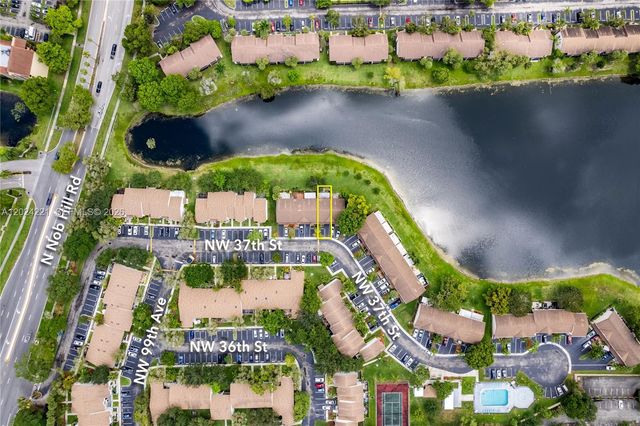 9803 NW 37th Street, Sunrise, FL 33351