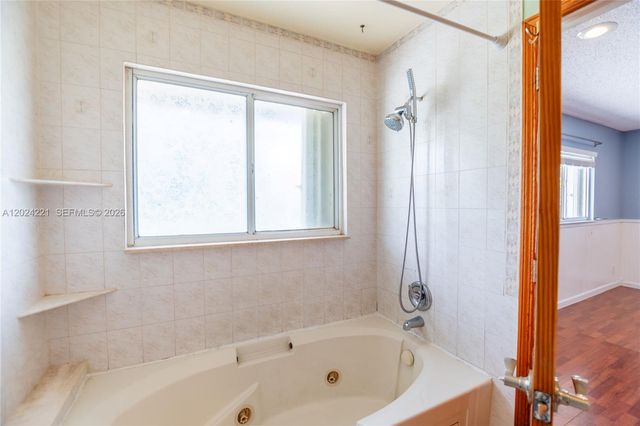 9803 NW 37th Street, Sunrise, FL 33351
