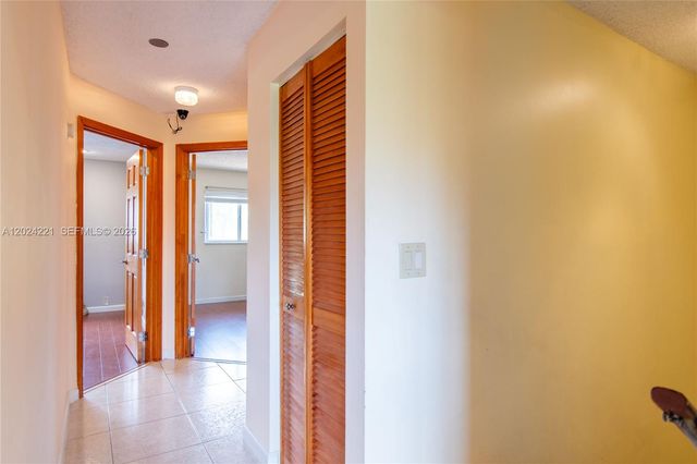 9803 NW 37th Street, Sunrise, FL 33351