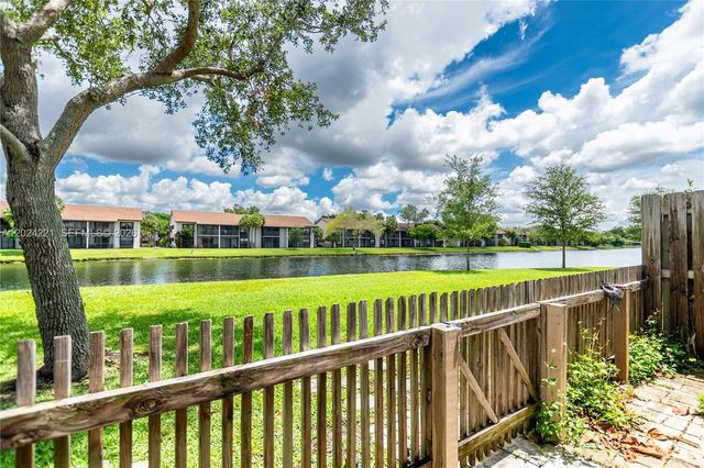9803 NW 37th Street, Sunrise, FL 33351