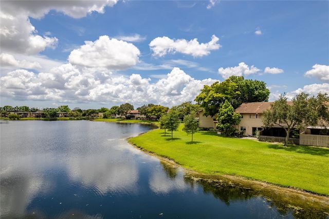 9803 NW 37th Street, Sunrise, FL 33351