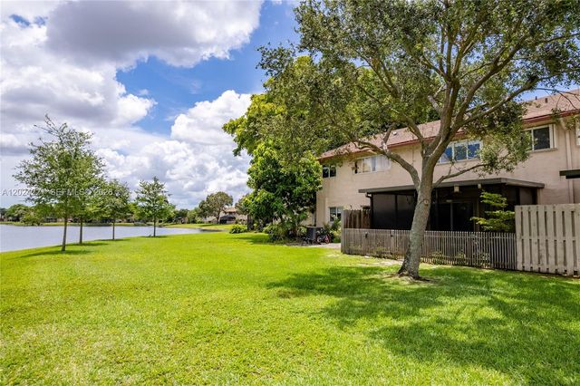9803 NW 37th Street, Sunrise, FL 33351