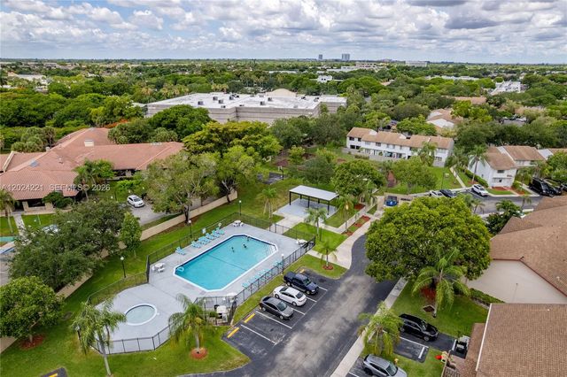 9803 NW 37th Street, Sunrise, FL 33351