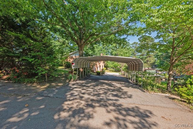 4900 Par Dr, Chester, VA 23831