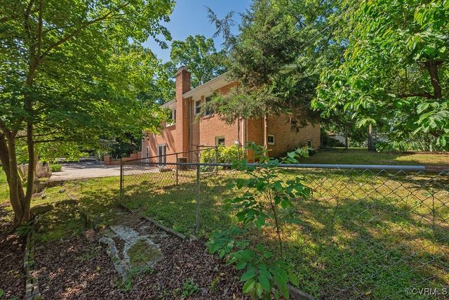 4900 Par Dr, Chester, VA 23831