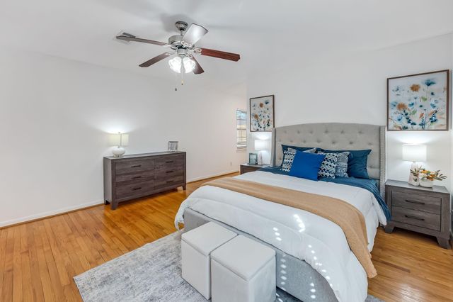 6510 Roos Road, Houston, TX 77074