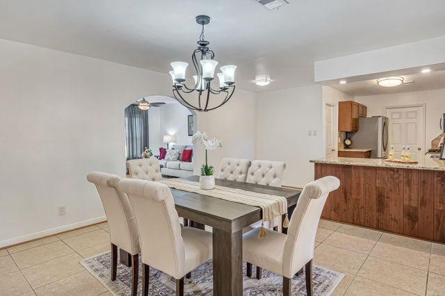 6510 Roos Road, Houston, TX 77074