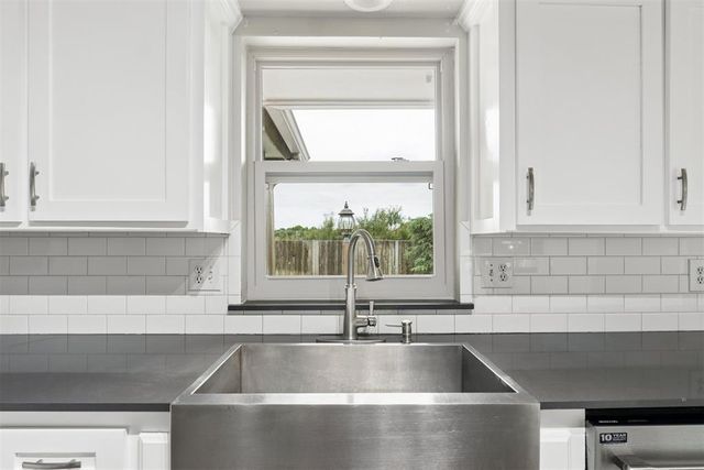 4124 Cherry Hill Lane, Oklahoma City, OK 73120