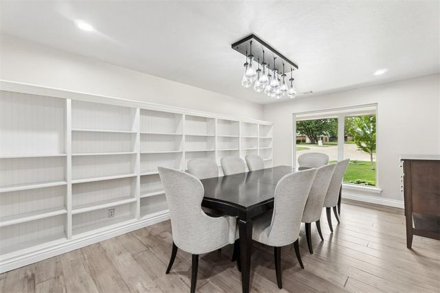 4124 Cherry Hill Lane, Oklahoma City, OK 73120