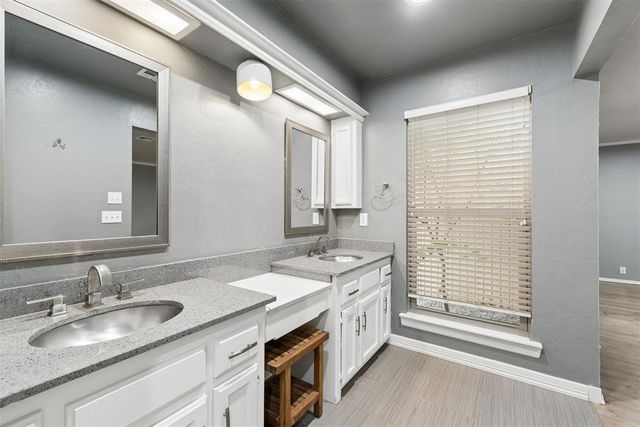 4124 Cherry Hill Lane, Oklahoma City, OK 73120