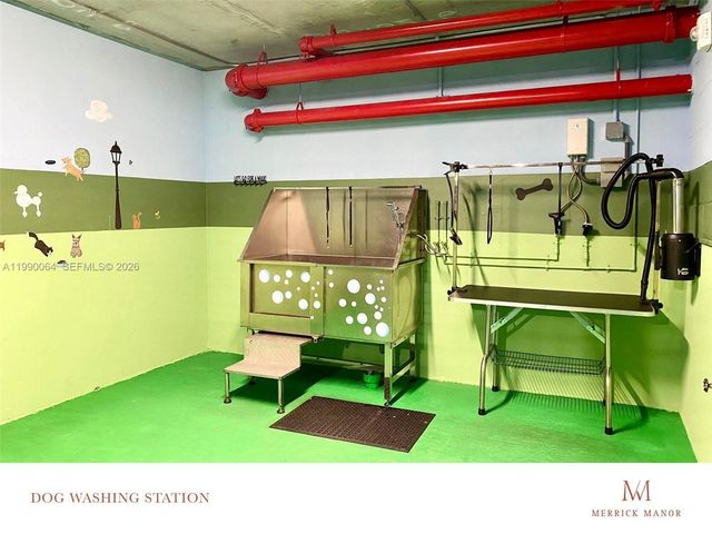 301 Altara Ave 213, Coral Gables, FL 33146