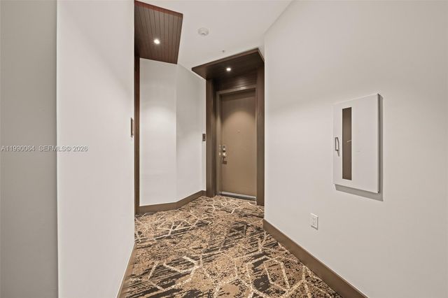 301 Altara Ave 213, Coral Gables, FL 33146