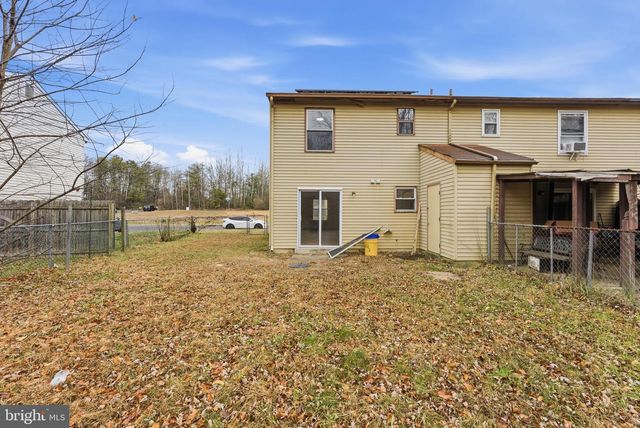 548 W LOCH LOMOND DR, Sicklerville, NJ 08081