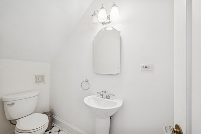 3946 Howard Avenue, Western Springs, IL 60558