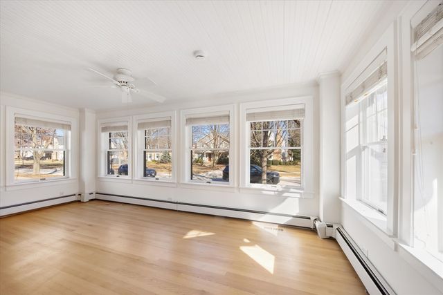 3946 Howard Avenue, Western Springs, IL 60558