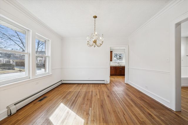 3946 Howard Avenue, Western Springs, IL 60558