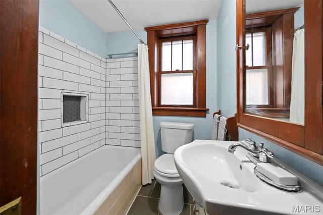 6015 Magnolia Avenue, St Louis, MO 63139