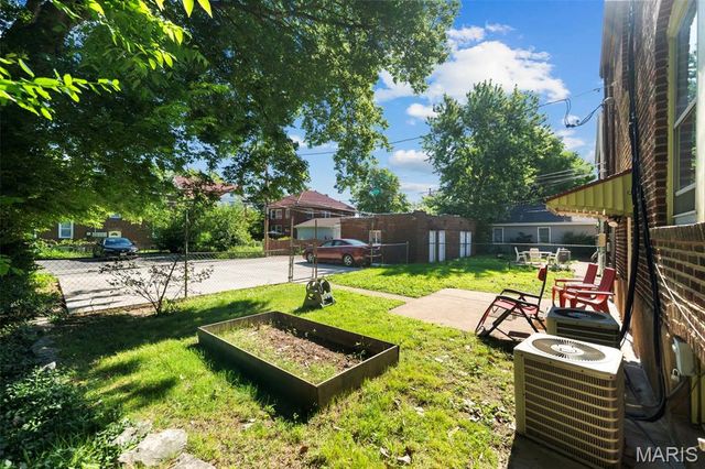 6015 Magnolia Avenue, St Louis, MO 63139