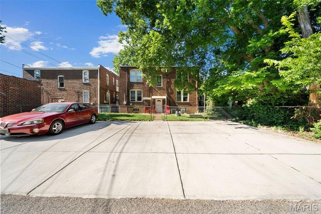 6015 Magnolia Avenue, St Louis, MO 63139
