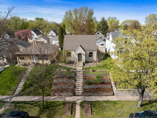 691 Orange Avenue E, Saint Paul, MN 55106