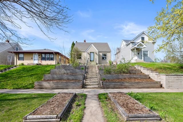 691 Orange Avenue E, Saint Paul, MN 55106