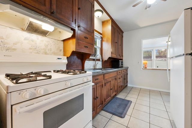 691 Orange Avenue E, Saint Paul, MN 55106