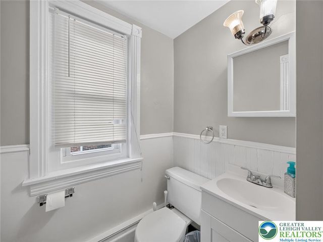 425 Ridge Street, Emmaus Boro, PA 18049