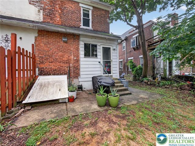 425 Ridge Street, Emmaus Boro, PA 18049