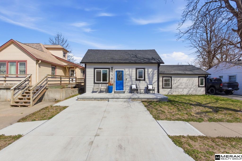 116 E Whittingham Street, Valley, NE 68064