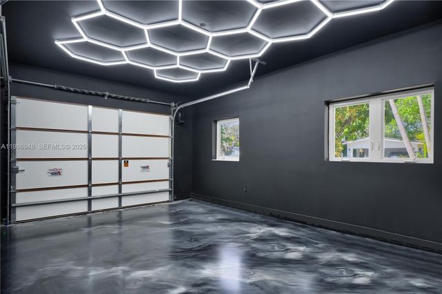 8220 SW 133rd St, Pinecrest, FL 33156