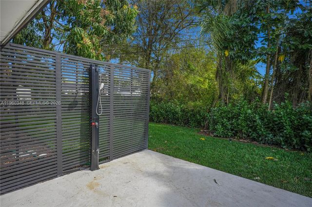 8220 SW 133rd St, Pinecrest, FL 33156