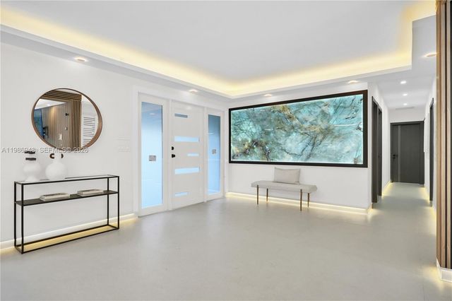 8220 SW 133rd St, Pinecrest, FL 33156