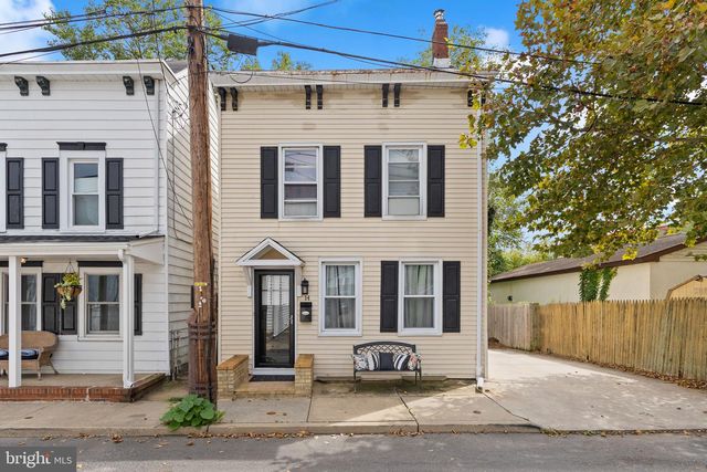 14 MILES AVE, Bordentown, NJ 08505