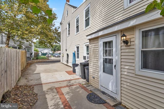 14 MILES AVE, Bordentown, NJ 08505