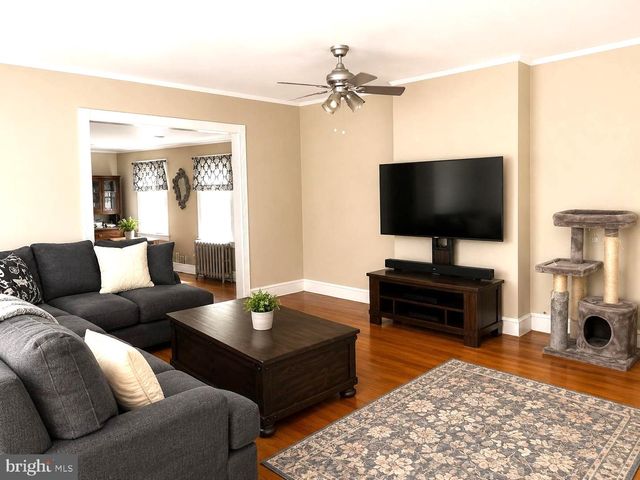 14 MILES AVE, Bordentown, NJ 08505