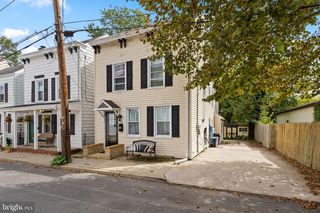 14 MILES AVE, Bordentown, NJ 08505
